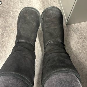 Bear paw suede boots size 10